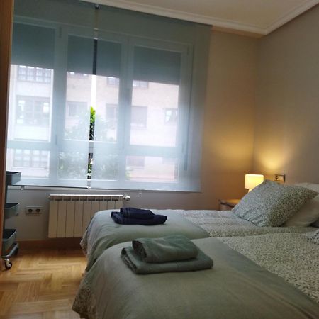 Centrico Apartamento Oviedo Parking Y Wifi Gratuitos Admite Mascotas Exteriör bild
