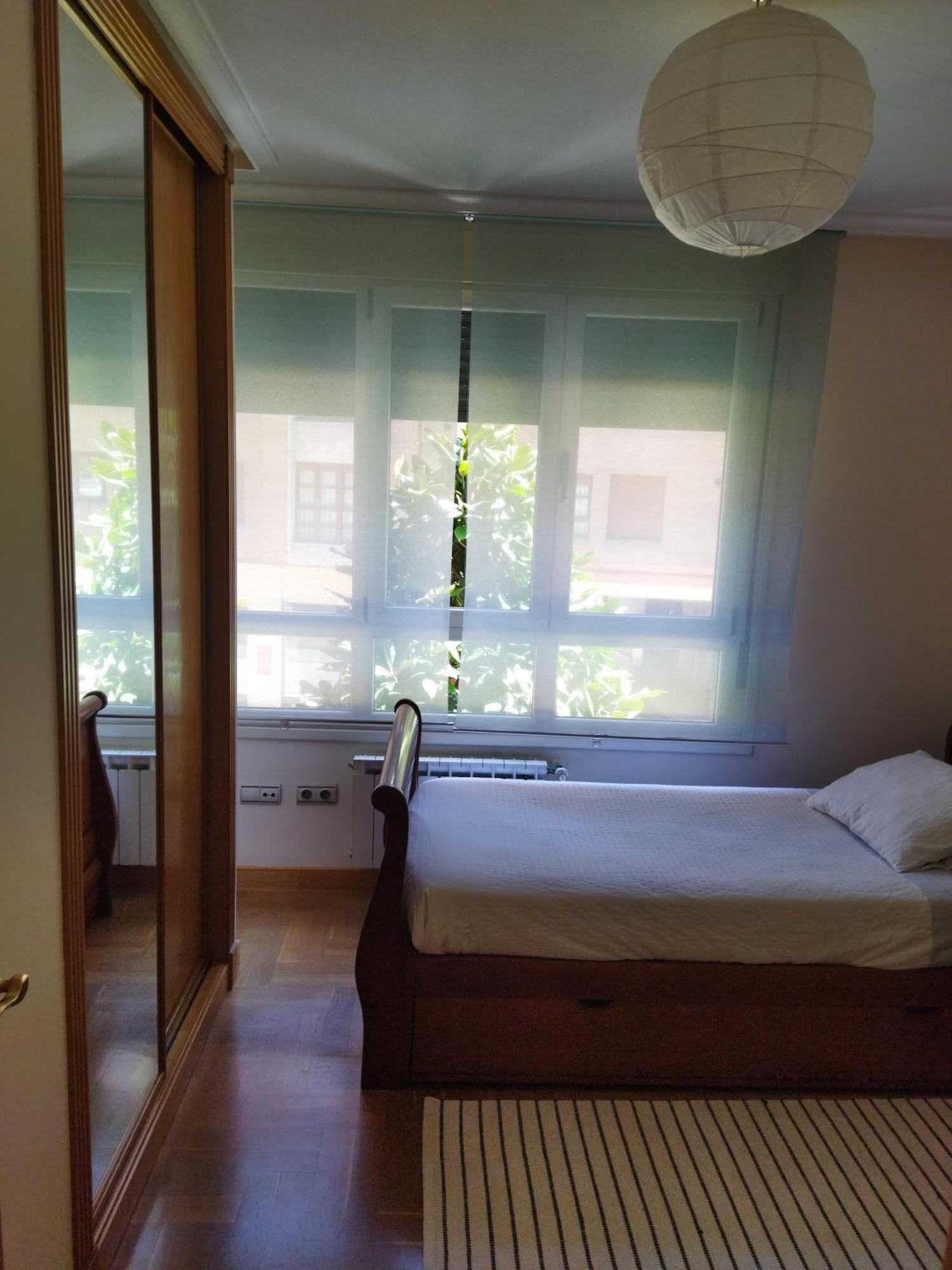 Centrico Apartamento Oviedo Parking Y Wifi Gratuitos Admite Mascotas Exteriör bild